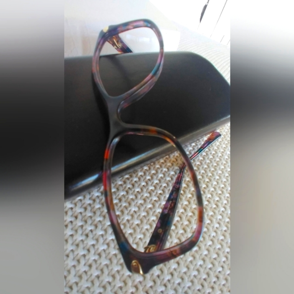 Authentic Women’s Coach Egeglasses, worn once like brand new model Hc6065